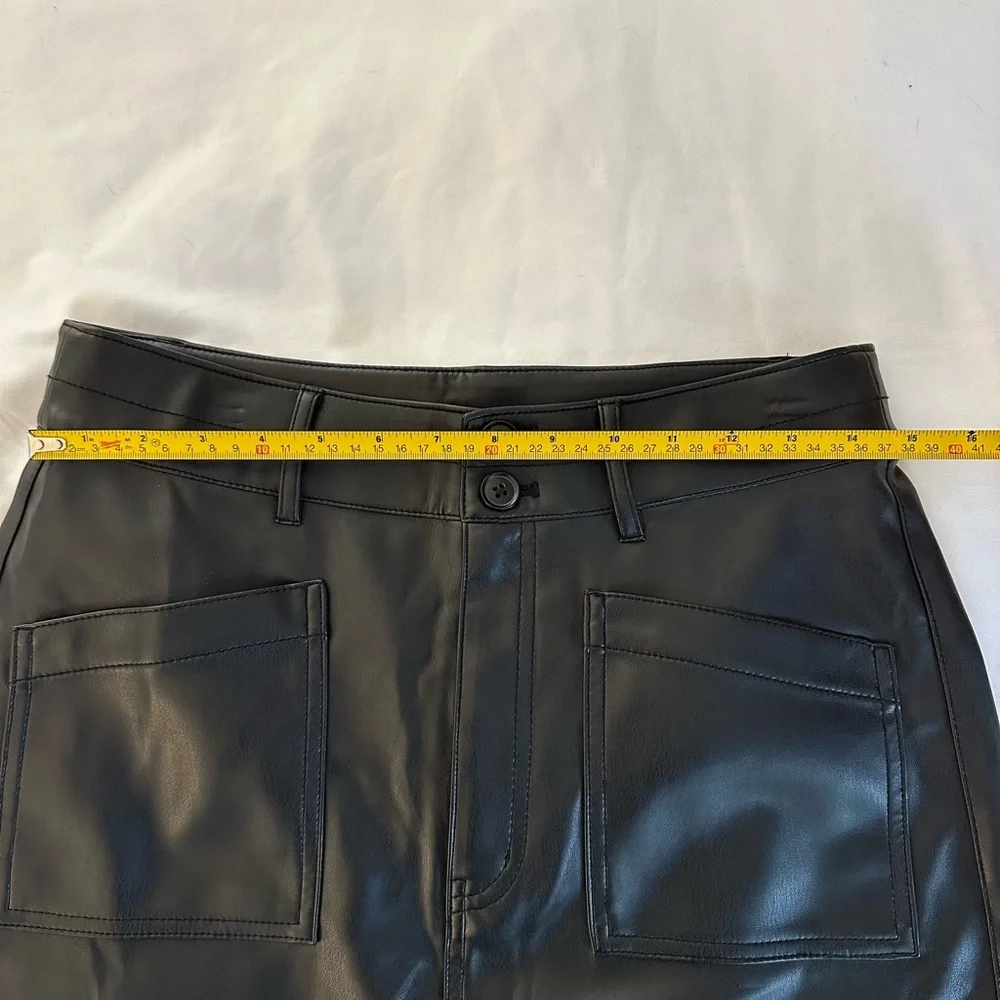 Madewell Black Faux Leather Mini Skirt - Picture 4 of 6